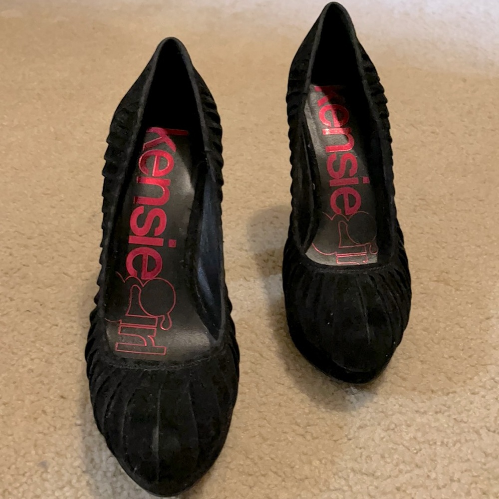 Black Velvet High Heels